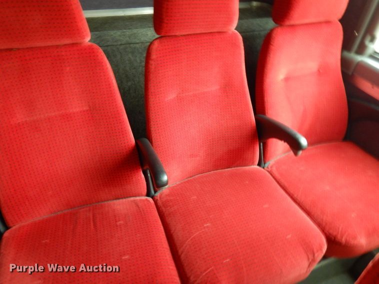 image for item DG6788 2003 Prevost LeMirage XL II  coach bus