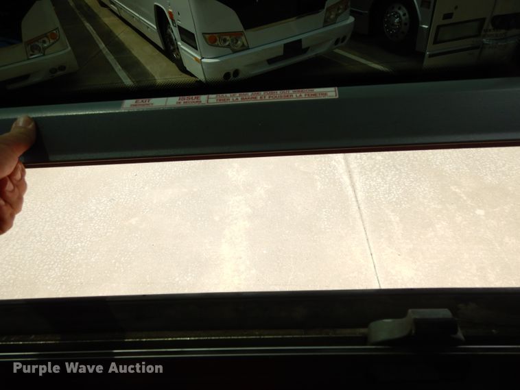 image for item DG6788 2003 Prevost LeMirage XL II  coach bus