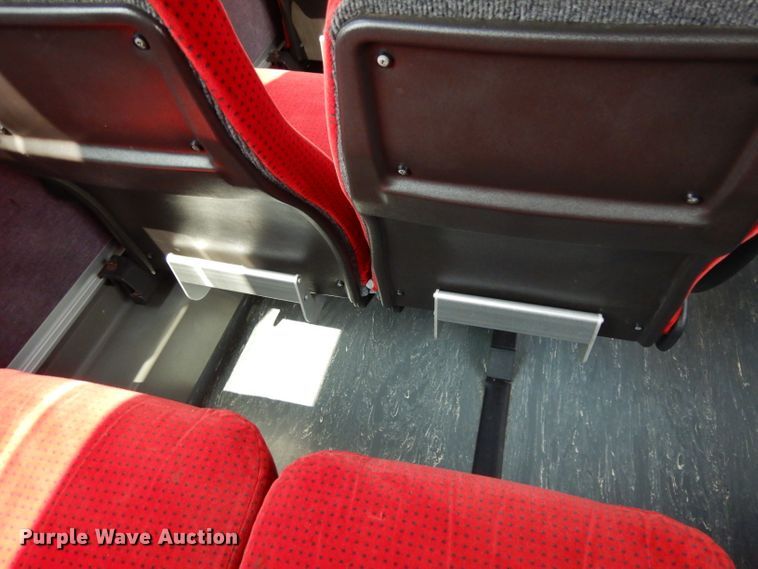 image for item DG6788 2003 Prevost LeMirage XL II  coach bus