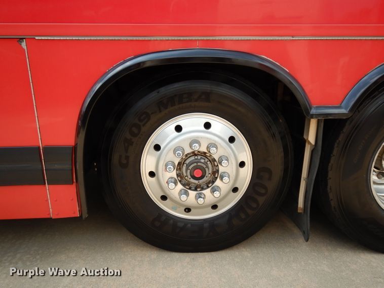 image for item DG6788 2003 Prevost LeMirage XL II  coach bus