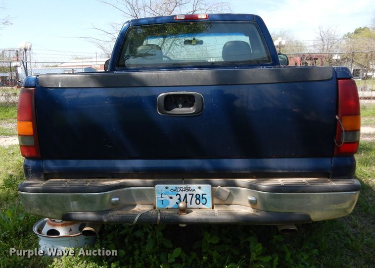 image for item DH2438 2000 Chevrolet Silverado 1500  pickup truck