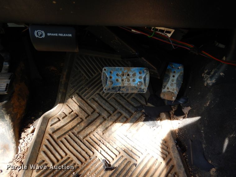 image for item DH2438 2000 Chevrolet Silverado 1500  pickup truck