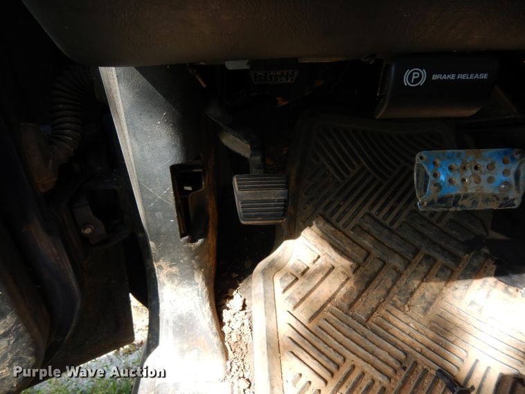 image for item DH2438 2000 Chevrolet Silverado 1500  pickup truck