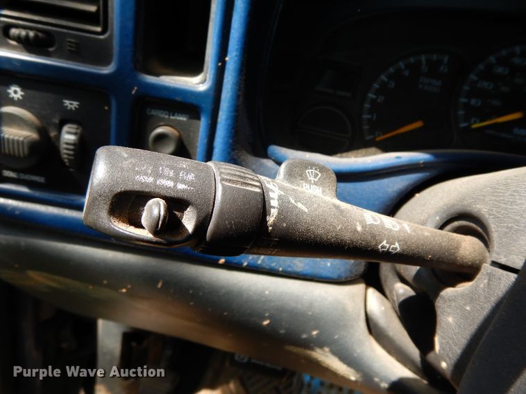 image for item DH2438 2000 Chevrolet Silverado 1500  pickup truck