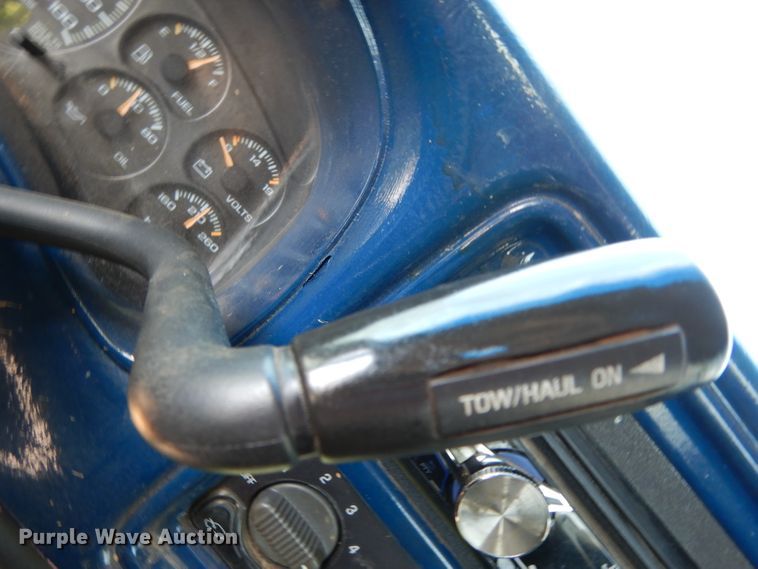 image for item DH2438 2000 Chevrolet Silverado 1500  pickup truck