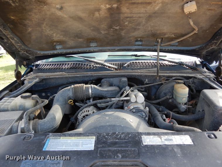 image for item DH2438 2000 Chevrolet Silverado 1500  pickup truck