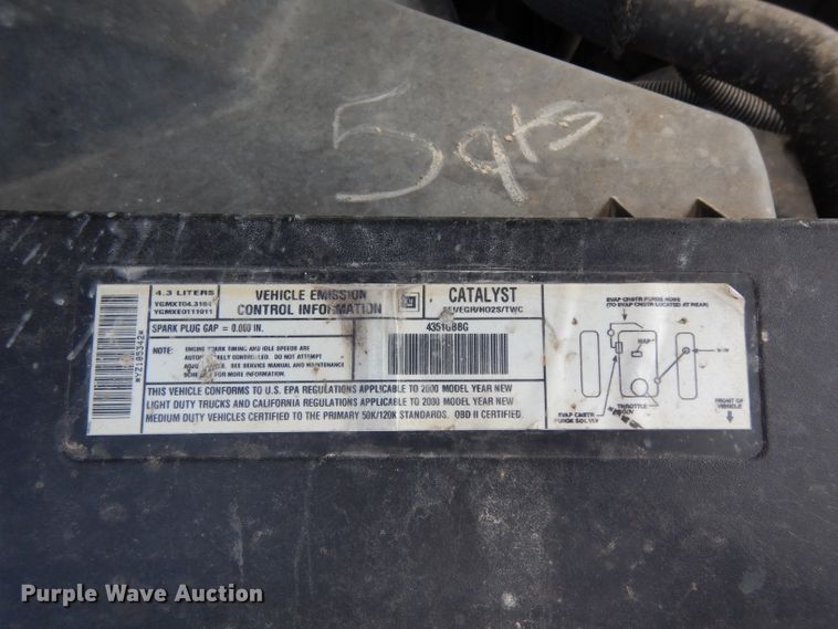 image for item DH2438 2000 Chevrolet Silverado 1500  pickup truck