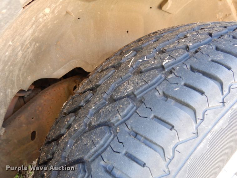 image for item DH2438 2000 Chevrolet Silverado 1500  pickup truck