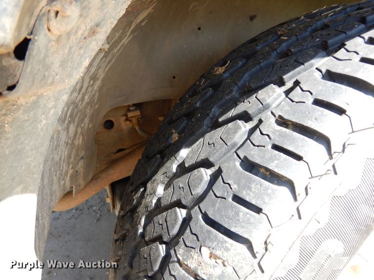 image for item DH2438 2000 Chevrolet Silverado 1500  pickup truck