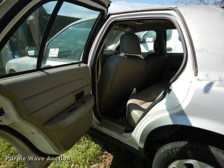 image for item DH2439 2007 Ford Crown Victoria Police Interceptor