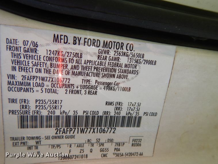 image for item DH2439 2007 Ford Crown Victoria Police Interceptor