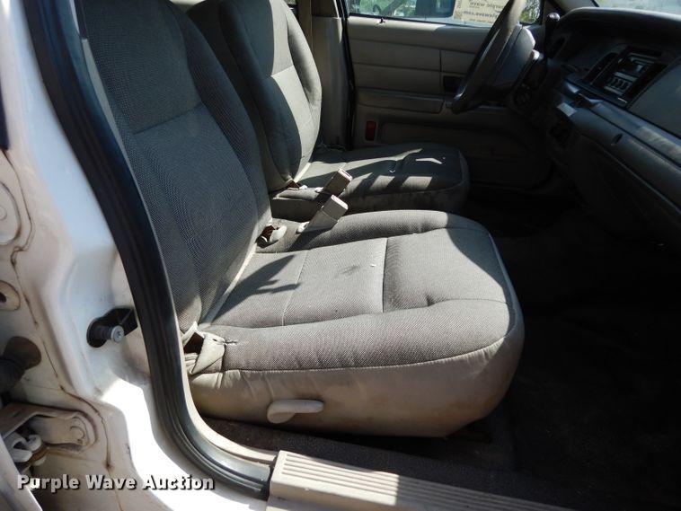 image for item DH2439 2007 Ford Crown Victoria Police Interceptor