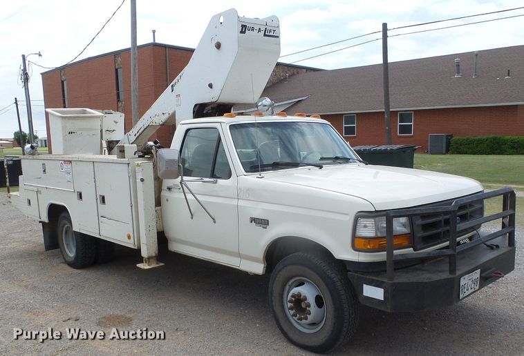 image for item DH4934 1995 Ford F450 Super Duty  bucket truck