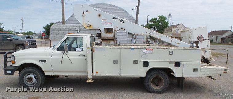 image for item DH4934 1995 Ford F450 Super Duty  bucket truck