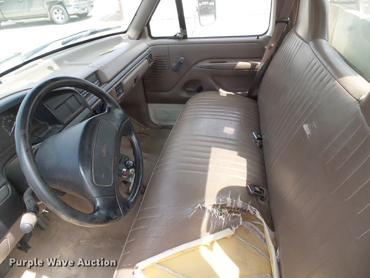 image for item DH4934 1995 Ford F450 Super Duty  bucket truck