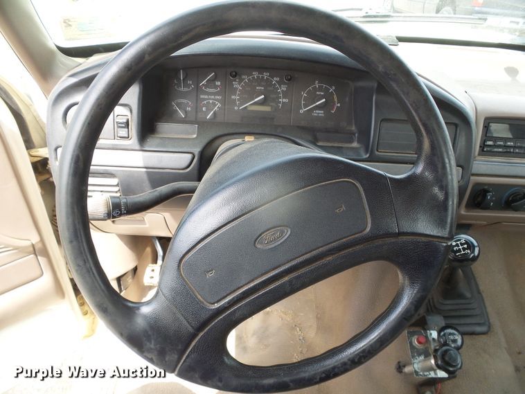 image for item DH4934 1995 Ford F450 Super Duty  bucket truck