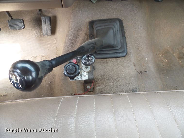 image for item DH4934 1995 Ford F450 Super Duty  bucket truck