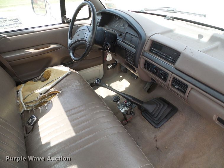 image for item DH4934 1995 Ford F450 Super Duty  bucket truck