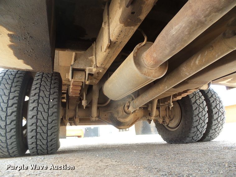 image for item DH4934 1995 Ford F450 Super Duty  bucket truck