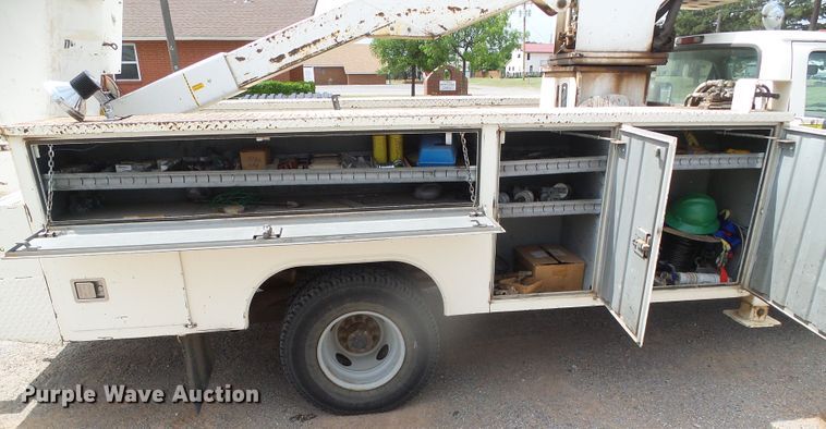 image for item DH4934 1995 Ford F450 Super Duty  bucket truck