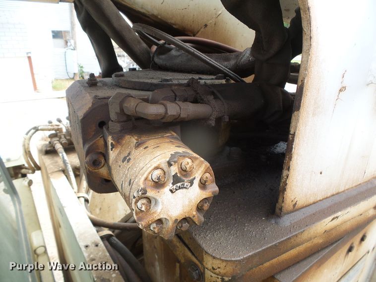 image for item DH4934 1995 Ford F450 Super Duty  bucket truck