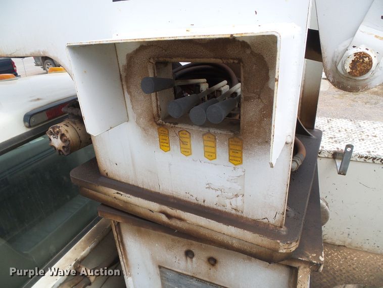 image for item DH4934 1995 Ford F450 Super Duty  bucket truck