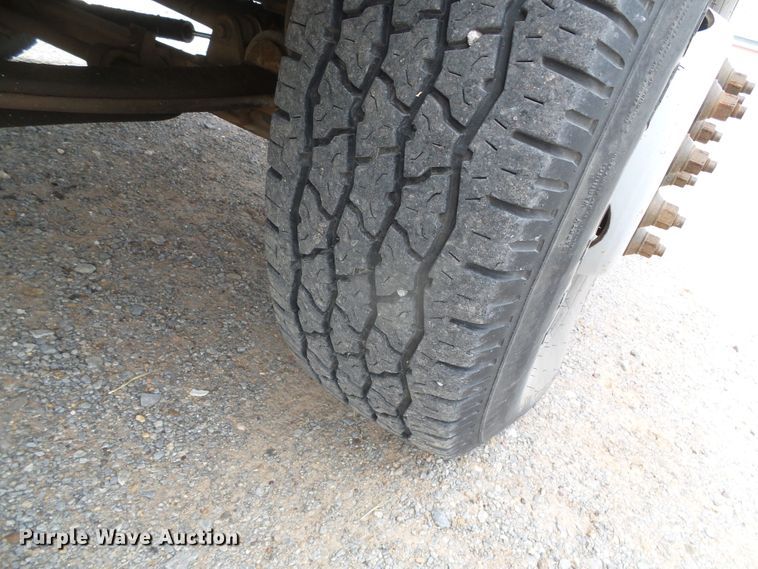 image for item DH4934 1995 Ford F450 Super Duty  bucket truck