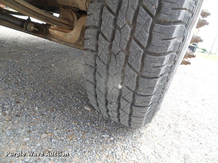 image for item DH4934 1995 Ford F450 Super Duty  bucket truck