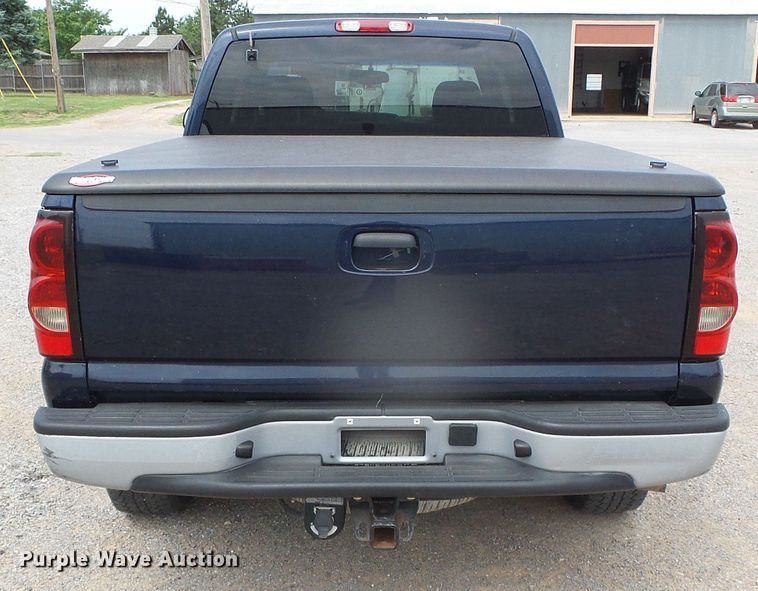 image for item DH4935 2006 Chevrolet Silverado 1500  Ext. Cab pickup truck