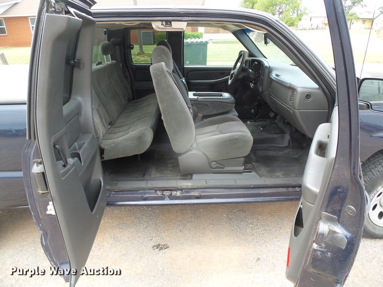 image for item DH4935 2006 Chevrolet Silverado 1500  Ext. Cab pickup truck