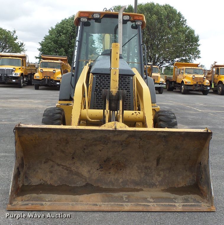 image for item DH7923 2005 John Deere 310SG  backhoe