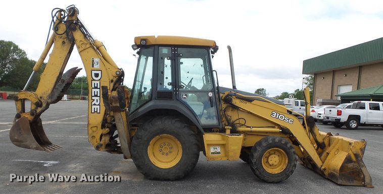 image for item DH7923 2005 John Deere 310SG  backhoe