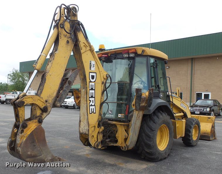 image for item DH7923 2005 John Deere 310SG  backhoe