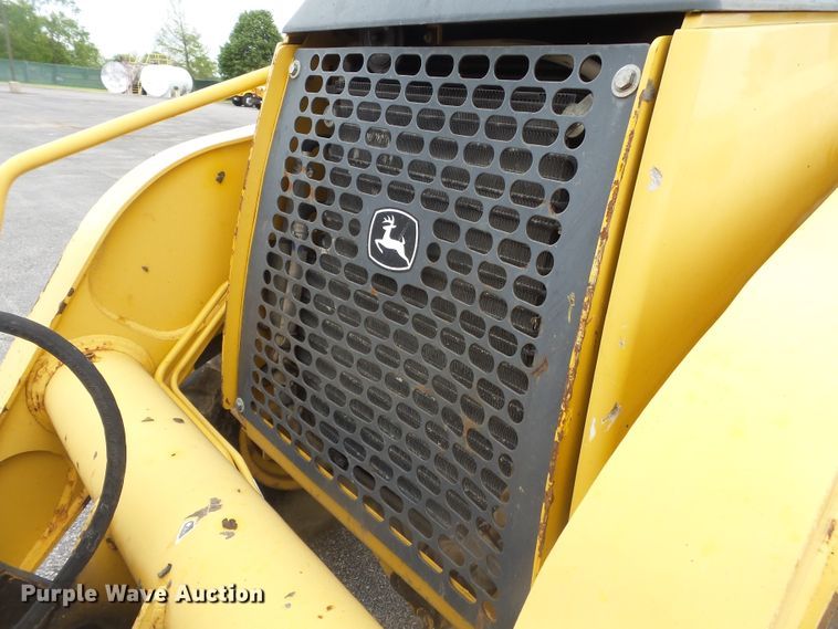 image for item DH7923 2005 John Deere 310SG  backhoe