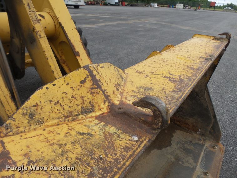 image for item DH7923 2005 John Deere 310SG  backhoe