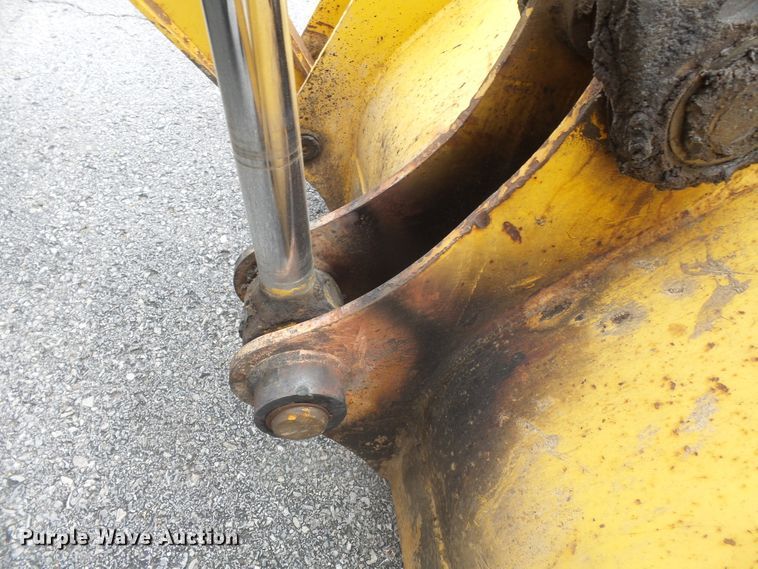 image for item DH7923 2005 John Deere 310SG  backhoe