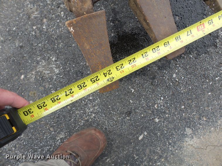 image for item DH7923 2005 John Deere 310SG  backhoe