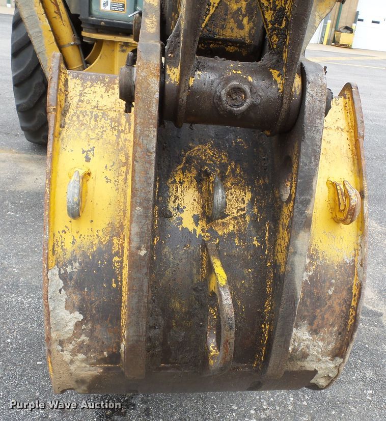 image for item DH7923 2005 John Deere 310SG  backhoe