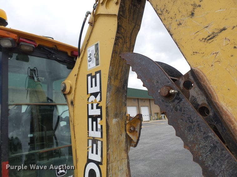 image for item DH7923 2005 John Deere 310SG  backhoe