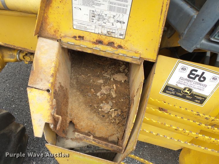 image for item DH7923 2005 John Deere 310SG  backhoe