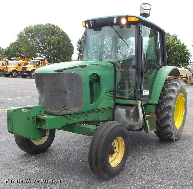 image for item DH7925 2003 John Deere 6420 tractor
