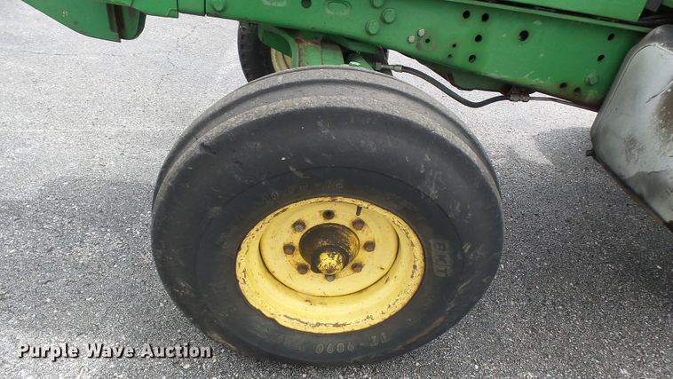 image for item DH7925 2003 John Deere 6420 tractor