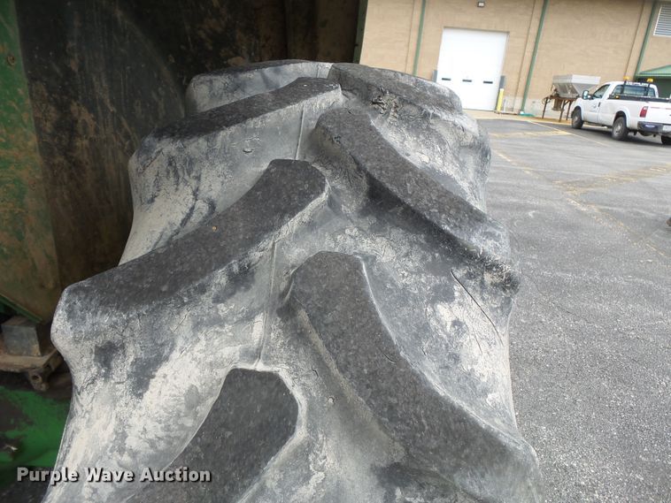 image for item DH7925 2003 John Deere 6420 tractor