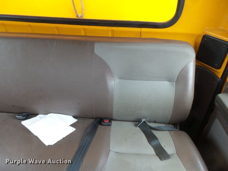 image for item DH7926 2002 International 4900 Crew Cab flatbed truck