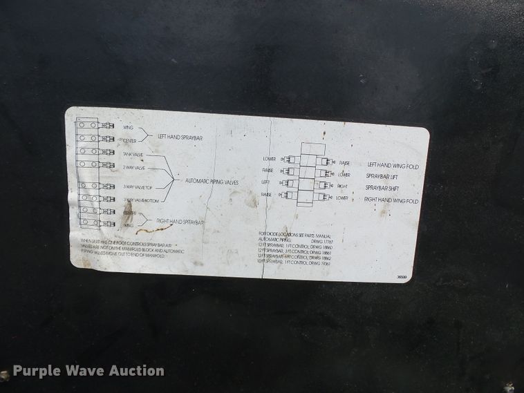 image for item DH7927 1996 International 4900 oil distributor truck