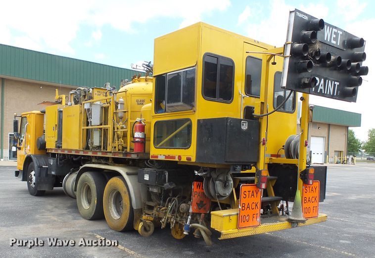 image for item DH7928 2005 Sterling Condor paint striping truck