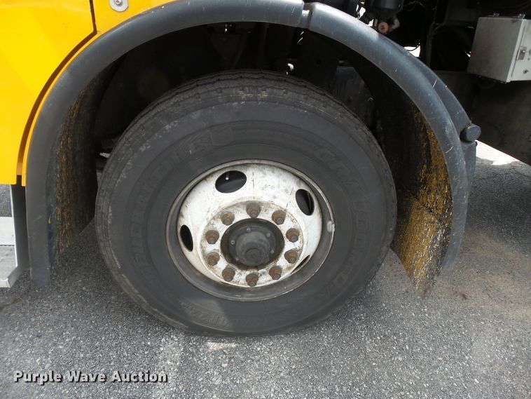 image for item DH7928 2005 Sterling Condor paint striping truck