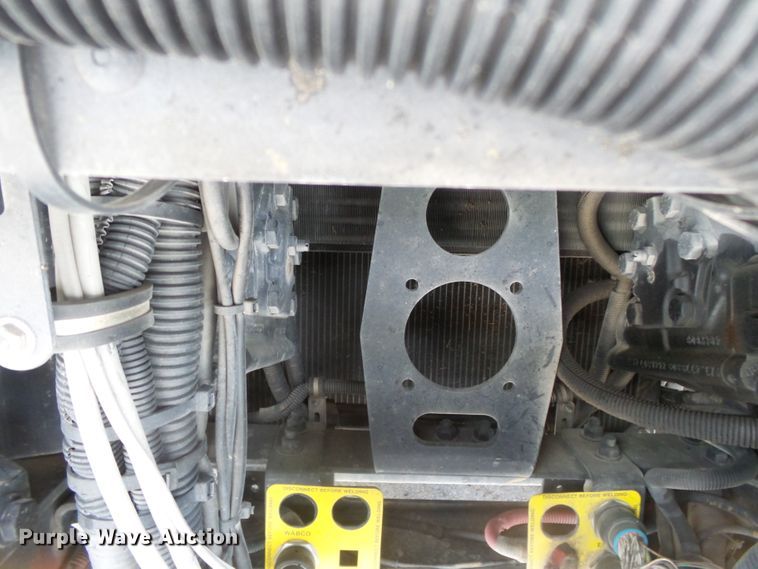 image for item DH7928 2005 Sterling Condor paint striping truck