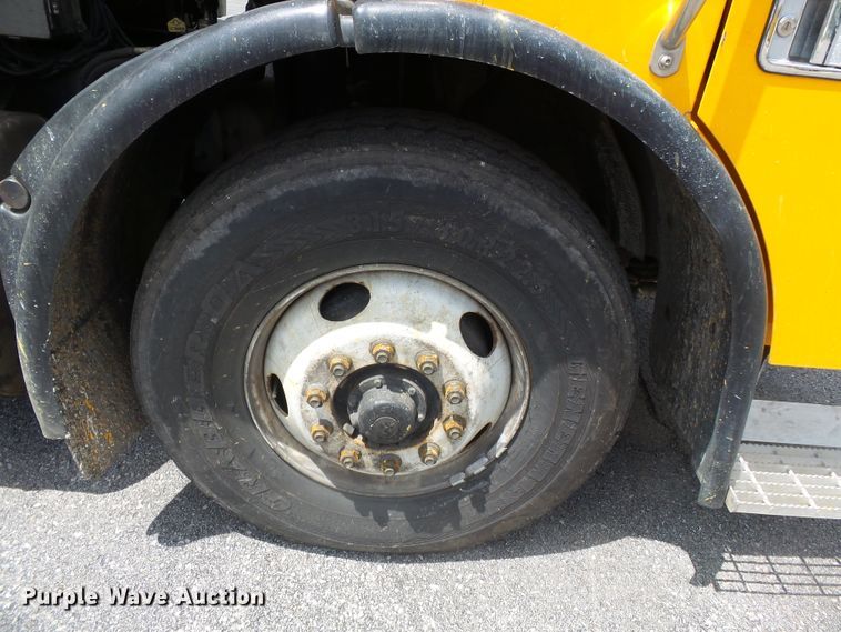 image for item DH7928 2005 Sterling Condor paint striping truck