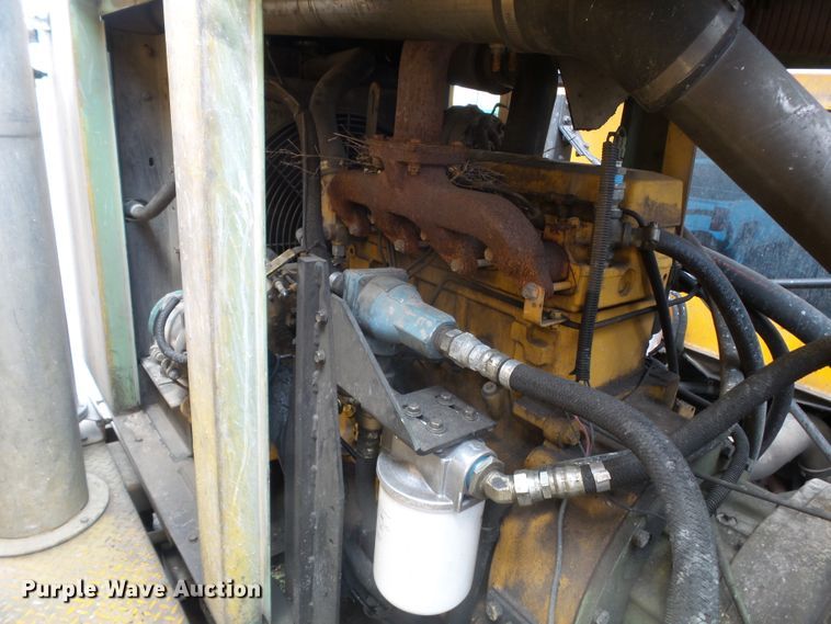 image for item DH7928 2005 Sterling Condor paint striping truck